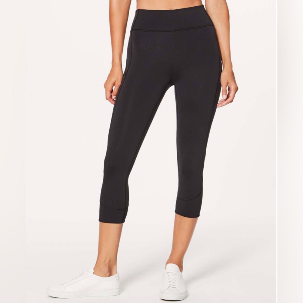 Lululemon In Movement Crop 19”